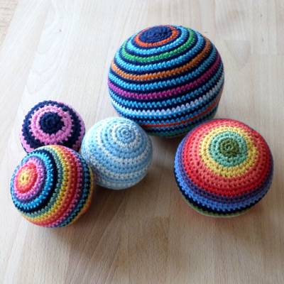 kostenlose Häkelanleitung Bälle in 5 Größen, pdf-Datei