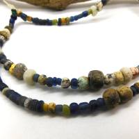 kleine Djenné-Perlen gefunden teils mit Verkrustungen - Strang ca. 75cm - antike Nila Glasperlen Bild 4
