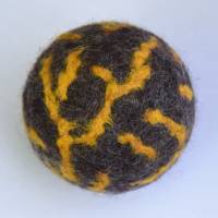 Filzball Wolle 5,4 cm waschbar handgemacht zum Spielen, Jonglieren, Handtraining, Entspannen Bild 2