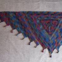 Ausgefallenes Dreieckstuch in wunderschönen Farben, aus toller weicher Wolle! Bild 6