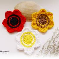 Eine Häkelblume nach Farbwahl - Häkelapplikation,Aufnäher,Tischdeko,Geschenk,Mohnblume,Margerite,Sonnenblume Bild 4