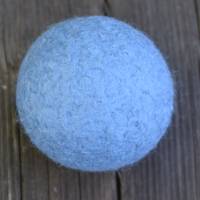 Filzball Wolle 5,8 cm waschbar handgemacht zum Spielen, Jonglieren, Handtraining, Entspannen Bild 4
