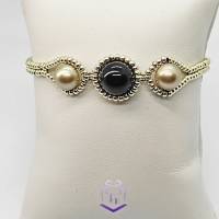 Zartes, minimalistisches Perlenarmband in schwarz-platin-silber in Handarbeit gefertigt. Bild 1