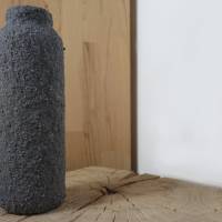 Handgemachte Upcycling Vase in Asphaltoptik | nachhaltige Dekovase anthrazit | moderne Deko für Regal & Wohnzimmer Bild 9