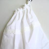 Wäschebeutel aus weißem Damast zeitlos schön und elegant Bild 2