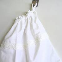 Wäschebeutel aus weißem Damast zeitlos schön und elegant Bild 4