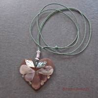 Herzkette Kette lang mit Herz Anhänger mit Perlmutt und Abalone Paua Muschel braun regenbogenfarben weiß grün Bild 1