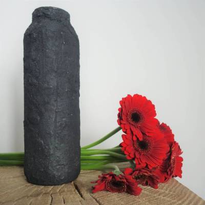 Rustikale Upcycling Vase im Industrial Design | anthrazit/schwarz | moderne & nachhaltige Deko für Regal und Wohnzimmer