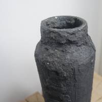 Rustikale Upcycling Vase im Industrial Design | anthrazit/schwarz | moderne & nachhaltige Deko für Regal und Wohnzimmer Bild 3