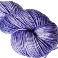 Lapislazuli Lila Semisolid, Handgefärbte Sockenwolle/Tuchwolle, 4fädig, 100 g Strang Bild 4