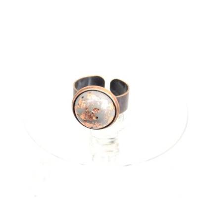Ring mit Blattkupfer, Beton Cabochon, verstellbar