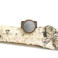 Beton Ring in antikkupfer, mit poliertem Cabochon aus Feinbeton Bild 2