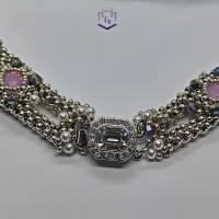 Wunderschönes  Collier, handgefertigt mit hochwertigen Perlen in rosa, silber, weiß, grau metallic, viktorianischer Stil Bild 6