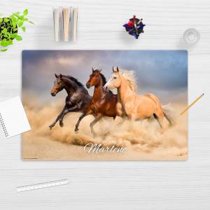 Schreibtischunterlage – Drei Pferde mit Wunschnamen – 60 x 40 cm – Schreibunterlage Kinder aus Premium Vinyl – Made in G Bild 2