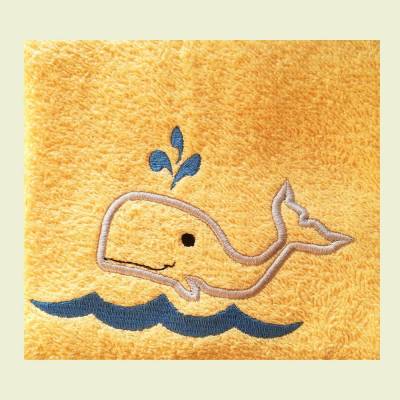 kleines Kinder-Handtuch,Gäste-Handtuch mit einem Wal bestickt, Größe ca. 30 x 50 cm
