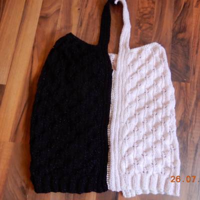 Ausergewöhnliches zweifarbiges handgestricktes Top ,