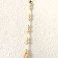 Suncatcher Perlenhänger in Creme-Gold zum Aufhängen handgefertigt von Hobbyhaus Bild 8