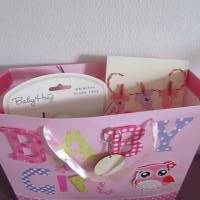 Geschenkset Geburt - Babydecke mit Spielzeug Bild 2