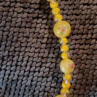 Rosenperlen in Gelb als Glasperlenkette - purer Sonnenschein! Bild 3