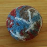 Filzball Wolle 4,8 cm waschbar handgemacht zum Spielen, Jonglieren, Handtraining, Entspannen Bild 5