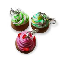 Cupcake Charms aus Fimo, mit Farbwechsel bei Wärme, verschiedene Sorten, Geschenkidee Bild 1
