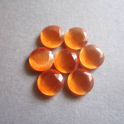 2x facettierte Cateye Cabochons 10 mm