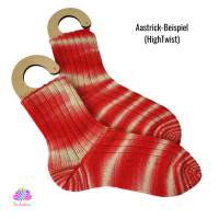 Handgefärbte Sockenwolle mit Bambus, 4fädig, 100 g Strang, Farbe: Erdbeer-Sahne-Bonbon Bild 2