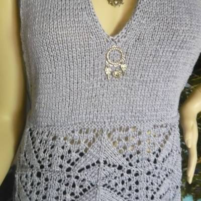 Lila rückenfreies handgestricktes Top,