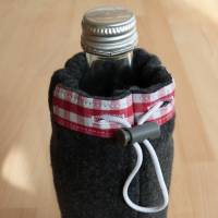 Fleece-Bezug, Flaschenhülle für Trinkflasche 0,5L, grau mit Herz-Applikation, Biobaumwolle, Handarbeit Bild 2