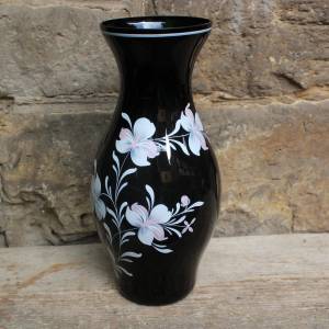 große Vase 29,5 cm Hyalithglas Schwarzglas Blumendekor Emaillefarben Handbemalt DDR Bild 1