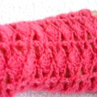 Armstulpen in rosa aus Mohairwolle in einem schönen Muschelmuster gehäkelt Bild 1