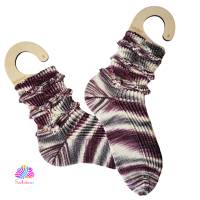 Socken "Nostrils", Größe 40/41, Farbe: Brombeer-Grafitti Bild 1