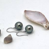 Tahiti-Perlen Ohrhänger, grün glänzende Kugeln,11mm mit Sterling Silber, Geburtstagsgeschenk Freundin Bild 1