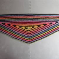 Ausgefallenes Dreieckstuch im Spiral-Design in wunderschönen Farben, aus toller weicher Wolle Bild 2