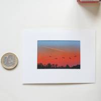 Sonnenuntergang Mini Bild in rot, Miniatur Gemälde gerahmt in handgemalte Unikate Rahmen Bild 3