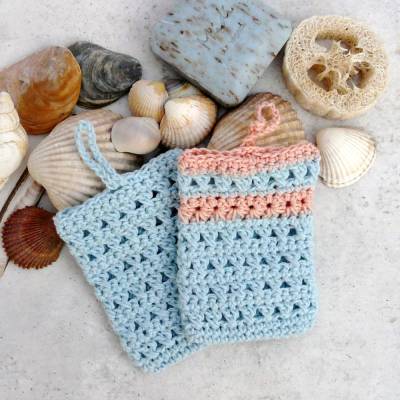 Seifensäckchen, Seifenbeutel, für feste Seife, Handarbeit, gehäkelt, blau, oder blau mit lachs