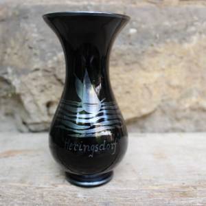 Vase Hyalithglas Schwarzglas Souvenir Heringsdorf Emaillefarben Handbemalt 50er Jahre DDR Bild 1