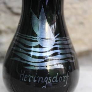 Vase Hyalithglas Schwarzglas Souvenir Heringsdorf Emaillefarben Handbemalt 50er Jahre DDR Bild 3