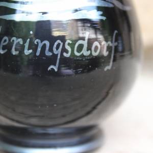 Vase Hyalithglas Schwarzglas Souvenir Heringsdorf Emaillefarben Handbemalt 50er Jahre DDR Bild 4