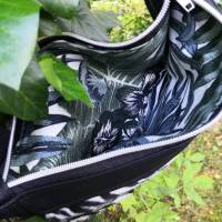 T-SB0003 Bodybag Slingbag Kunstleder und Zebrakunstfell bestickt Bild 3