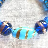 Glasperlenarmband in Blau-Türkis zeitlos schön handgemacht von Hobbyhaus Bild 5