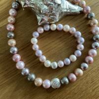 Wunderschöne handgefertigte Perlenkette mit Perlen in Pastell,Exklusives Perlencollier,Rosé Perlenkette, Bild 2