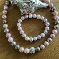 Wunderschöne handgefertigte Perlenkette mit Perlen in Pastell,Exklusives Perlencollier,Rosé Perlenkette, Bild 6