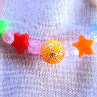 Kinderarmband Bunte Sternchen für kleine Mädchen handgemacht von Hobbyhaus Bild 2