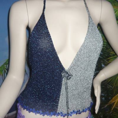 Zweifarbiges Top im Neckholderstil