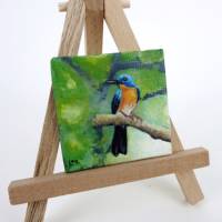Handbemalte  Mini Leinwand als Brosche und Miniatur als Wohndeko für Vogel - Begeisterte, Schmuck von Künstler Bild 4
