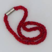 Halskette, Häkelkette feuerrot irisierend, Länge 43 cm, Perlenkette aus Glasperlen gehäkelt, Rocailles, Häkelschmuck Bild 1