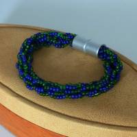 Armband - blau - grün - Häkelarmband - 21 cm - Armschmuck aus Glasperlen gehäkelt - Rocailles Bild 1