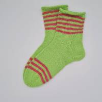 Gestrickte Socken mit Streifen in grün lachs, Gr. 38/39, handgestrickt, la piccola Antonella Bild 1