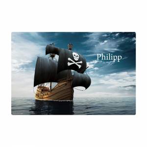 Schreibtischunterlage – Piratenschiff mit Wunschname – 60 x 40 cm – Schreibunterlage Kinder aus Premium Vinyl  – Made in Bild 3